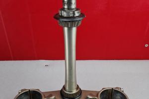 PIASTRA INFERIORE YAMAHA YZF 250 2009 2008 YZF250