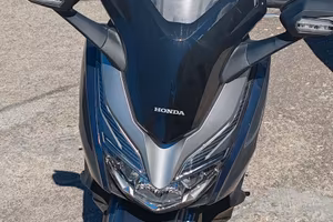  Honda forza 300