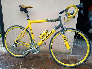 Bici da corsa Giant squadra corse Once