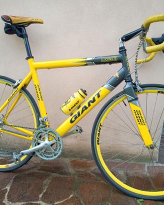 Bici da corsa Giant squadra corse Once
