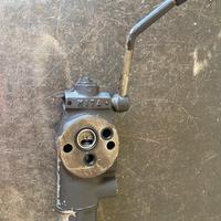 Distributore oleodinamico Carraro