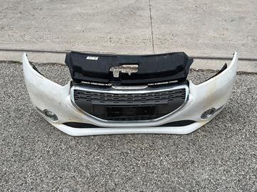 Paraurti ANTERIORE Peugeot 208 (2012-2015)