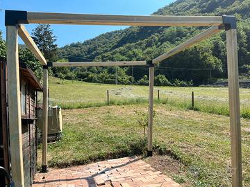 Tettoia in legno
