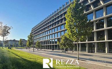Immobile di 330 m² a Milano