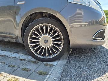 lancia y gold ecochic
