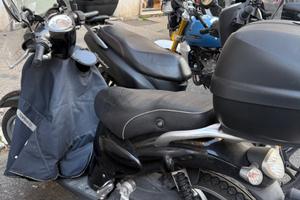 Motorino scarabeo 100