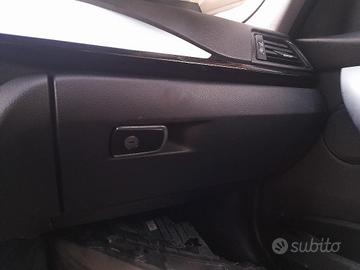 BOX PORTAOGGETTI COMPLETO BMW SERIE 3 «F31» TOURIN