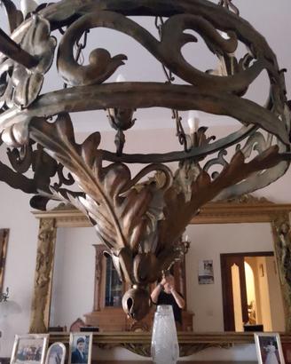 Lampadario in ferro battuto