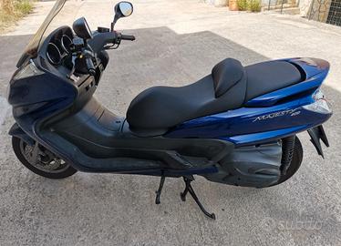 Yamaha majesty 400