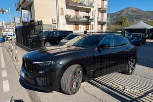 Maserati Levante V6 Diesel 275 CV AWD Granlusso