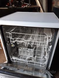 lavastoviglie Zerowatt