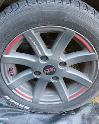 4 cerchi con gomme
