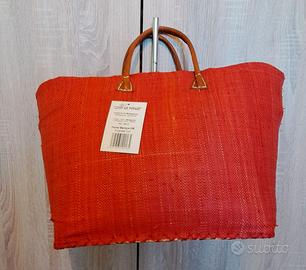 Borsa rossa in fibre di rafia e manico in pelle 