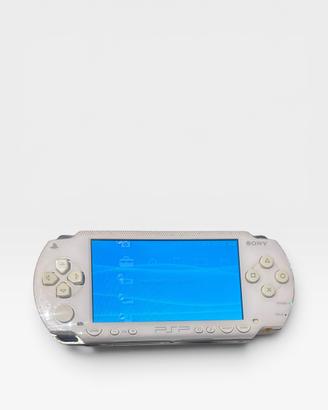 PSP Fat Bianca PSP-1004 con Caricatore e Custodia
