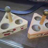 Due portaspezie rustici