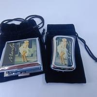 Accendino e specchietto Marilyn Monroe