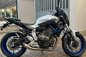 Yamaha Mt-07 2015 35kw depoten. per A2-scarico SC