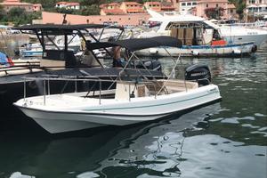 Boston Whaler outrage 21