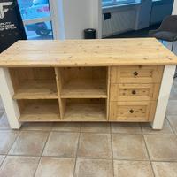Tavolo credenza rustica con cassetti e ripiani