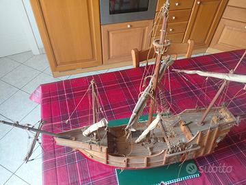 Galeone da sistemare.