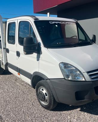 IVECO DAILY 7 POSTI DOPPIA CABINA CASSONE FISSO