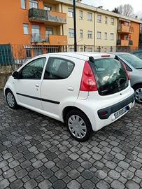 Peugeot 107 benzina neopatentati