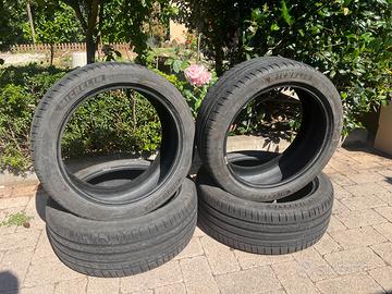 Pneumatici Michelin Pilot Sport 4 estivi