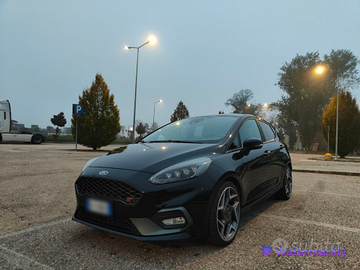 Ford Fiesta ST 200CV 5 porte Black