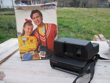 polaroid impulse 600