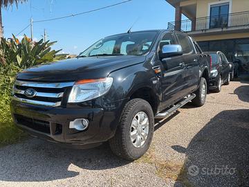 Ford Ranger doppia cabina 5 posti