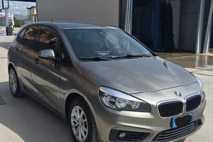 BMW Serie 2 216d Automatica (2016) MAXISCHERMO 13