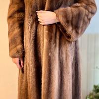 Cappotto lungo di visone selvaggio