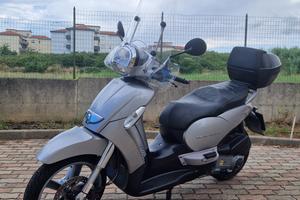 Aprilia Scarabeo 250ie light