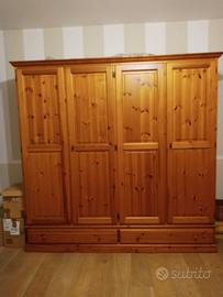 Armadio quattro ante