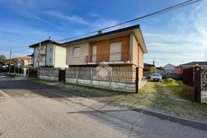 VILLA SINGOLA A VILLA CORTESE