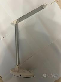 Lampada LED da scrivania
