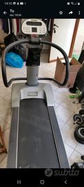 Tapis roulant Technogym