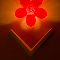 Lampada a forma di fiore