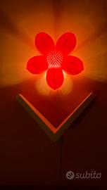 Lampada a forma di fiore