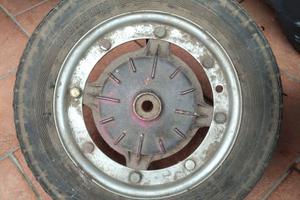 Ruota cerchione vespa