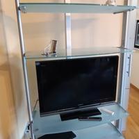 libreria di design acciaio e vetro 