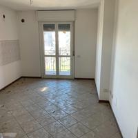 Monolocale in duplex con balcone e ampio terrazzo