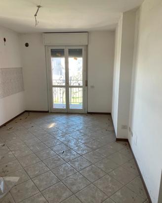 Monolocale in duplex con balcone e ampio terrazzo