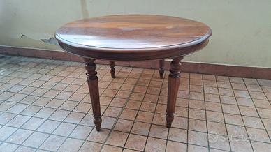 tavolo ovale in noce 
