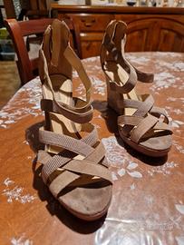 sandali beige Geox