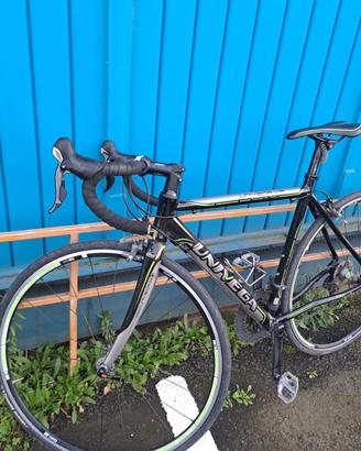 Bicicletta da corsa univega