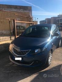 Lancia Ypsilon 1.0 FireFly 5 porte S&S Hybrid Gold