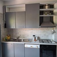 Cucina completa grigia