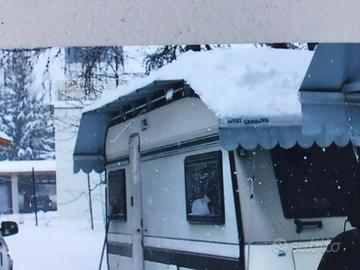 Copertura per roulotte