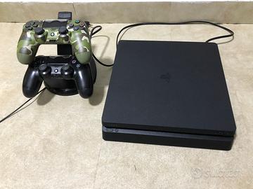 PS4 SLIM 1TB con 5 giochi